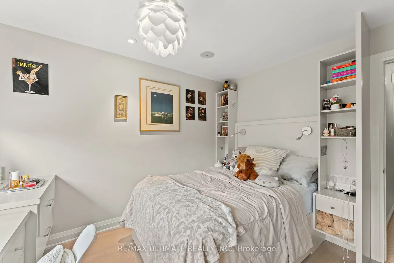 121, Tecumseth, Niagara, Toronto