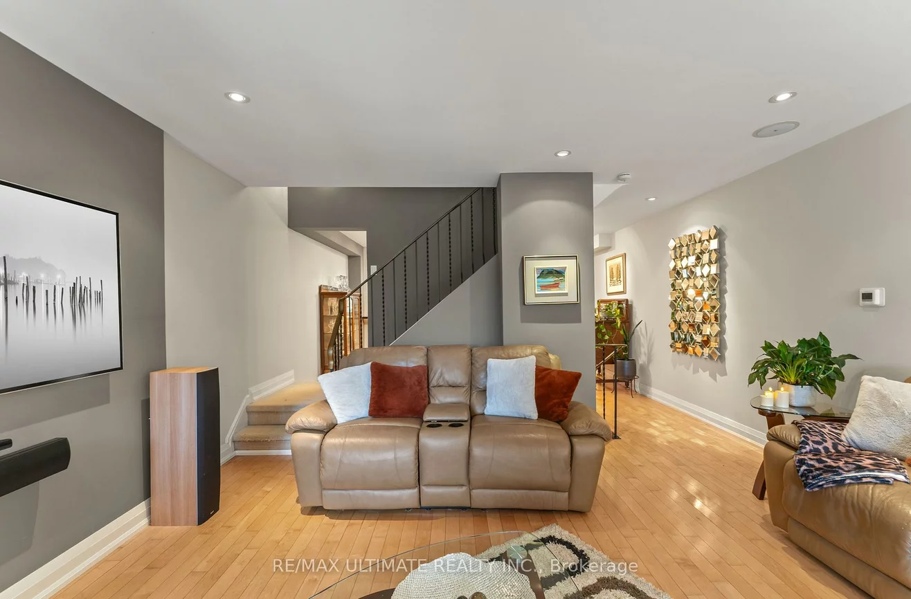 121, Tecumseth, Niagara, Toronto