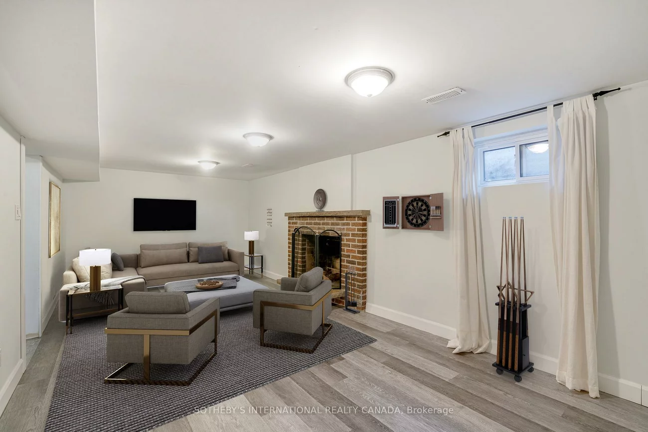 19, Gleneagle, Don Valley Village, Toronto