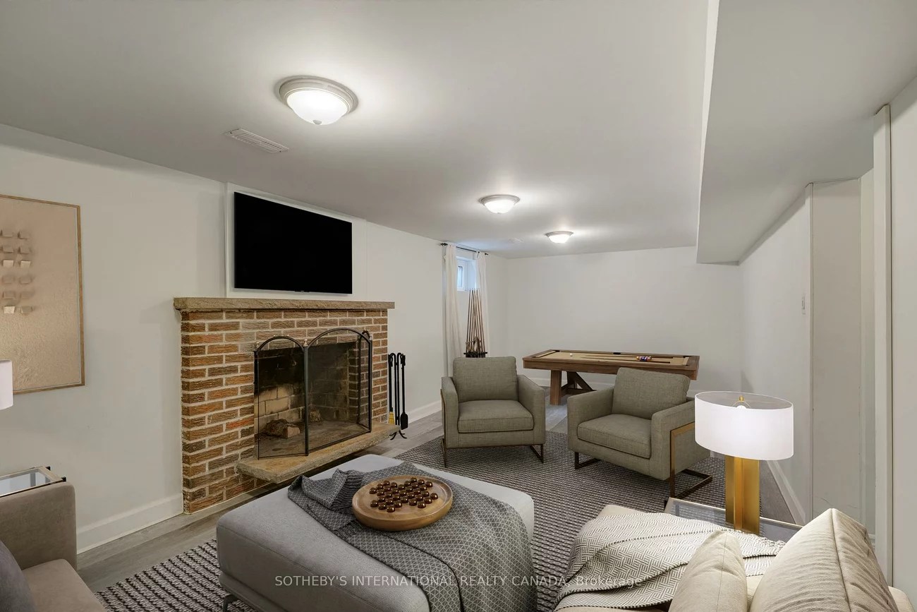 19, Gleneagle, Don Valley Village, Toronto