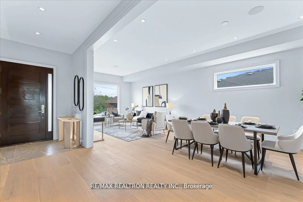 275, Reiner, Clanton Park, Toronto