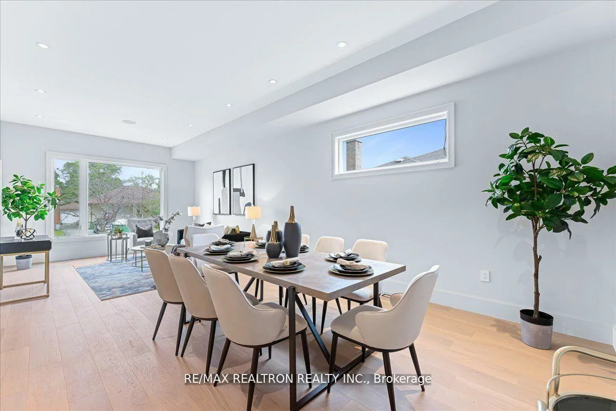 275, Reiner, Clanton Park, Toronto