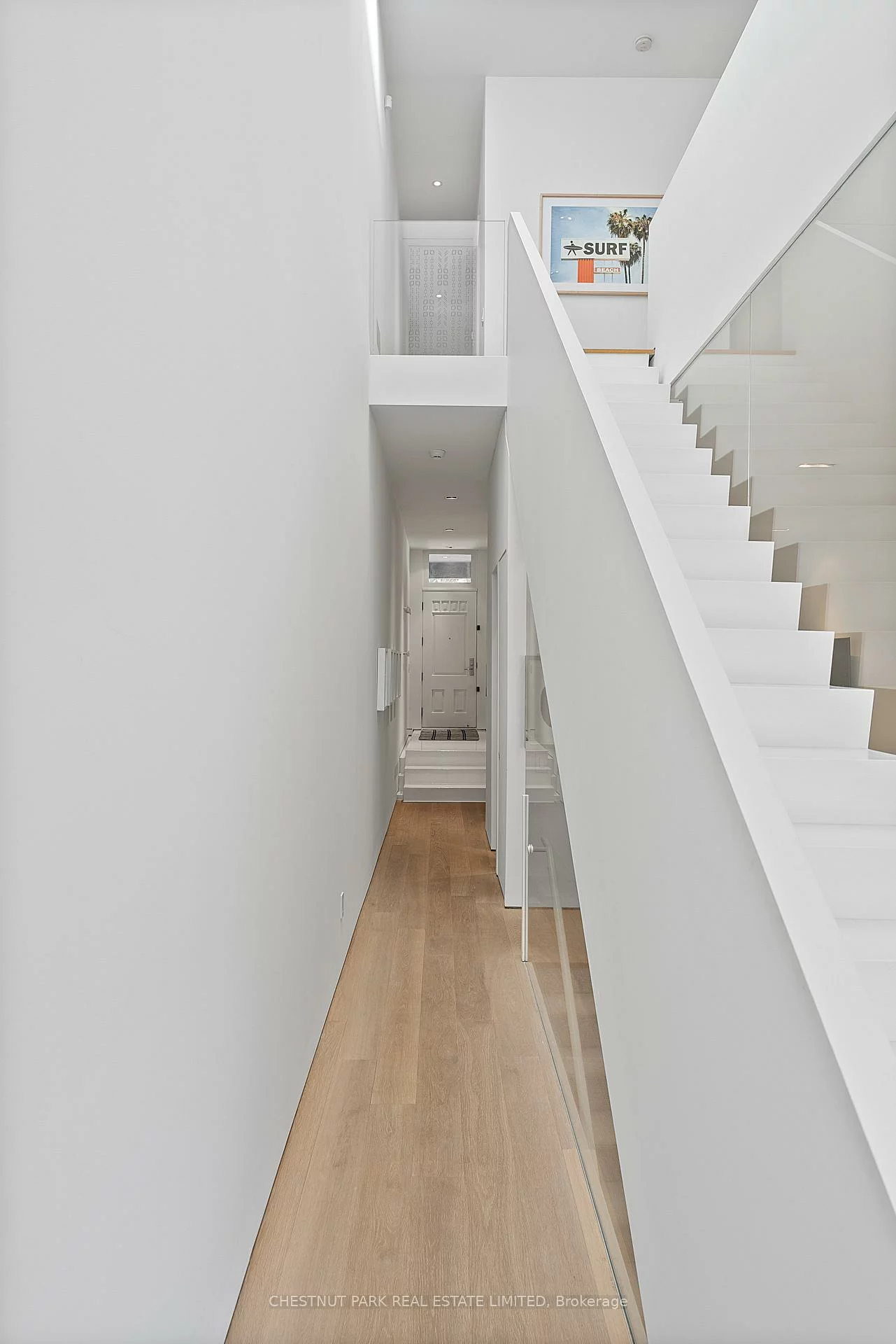 82, Robert, University, Toronto