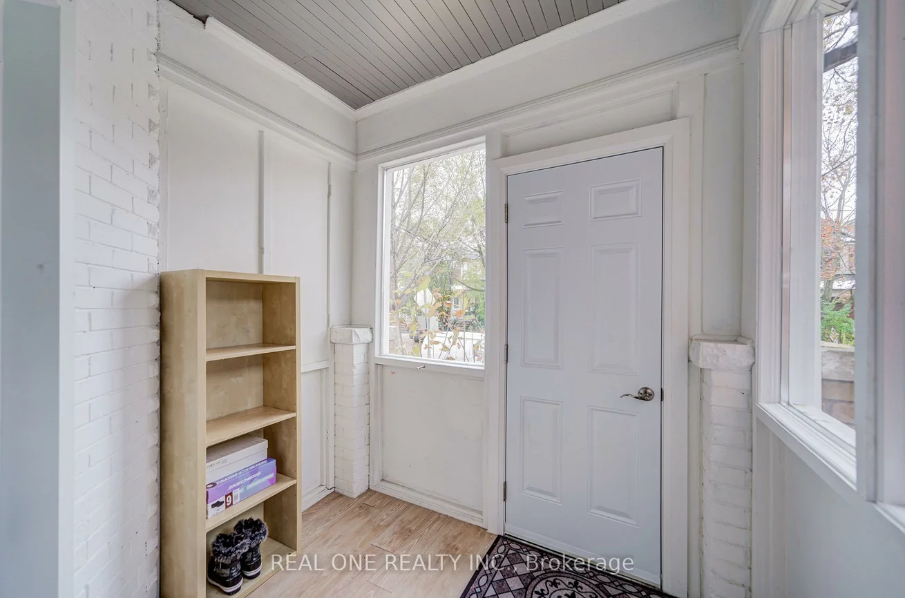 157, Glenholme, Oakwood Village, Toronto