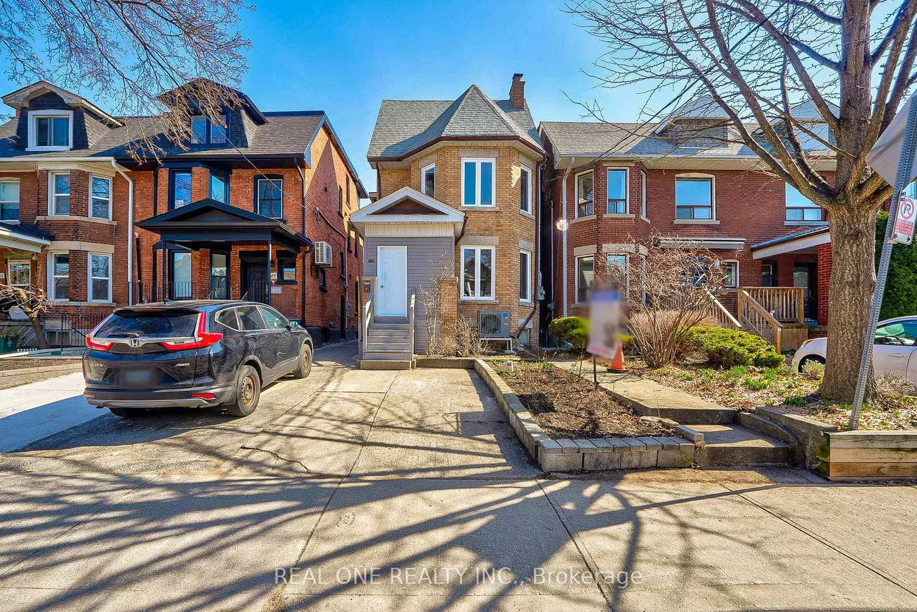 157, Glenholme, Oakwood Village, Toronto