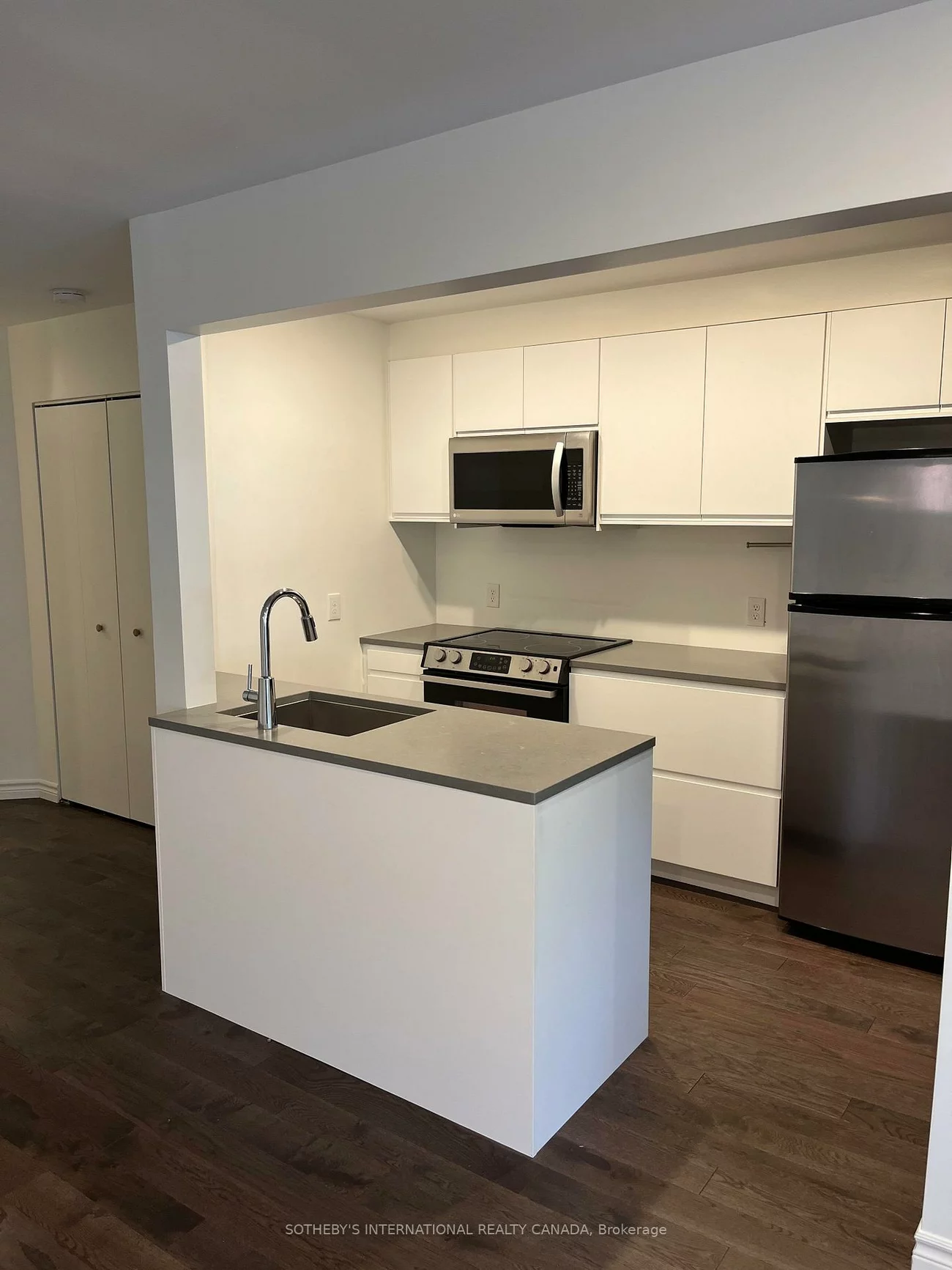 1458, Bayview, Mount Pleasant East, Toronto