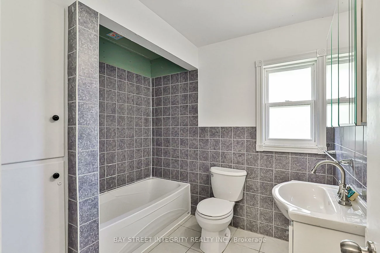 160, Cummer, Newtonbrook East, Toronto