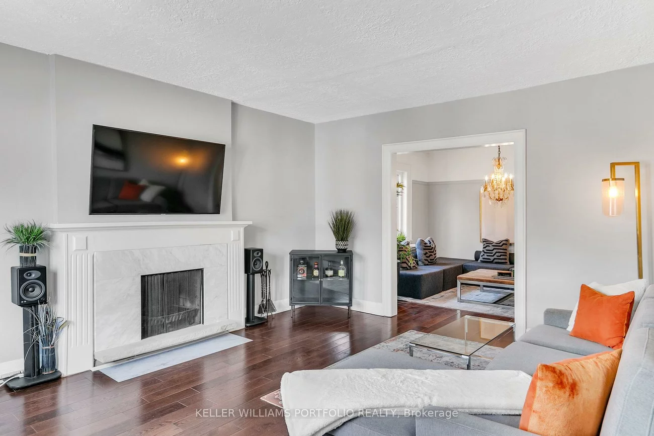 229, Manor, Mount Pleasant East, Toronto