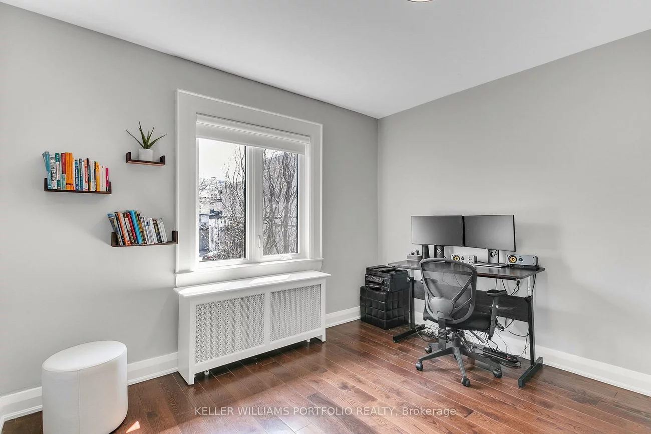 229, Manor, Mount Pleasant East, Toronto