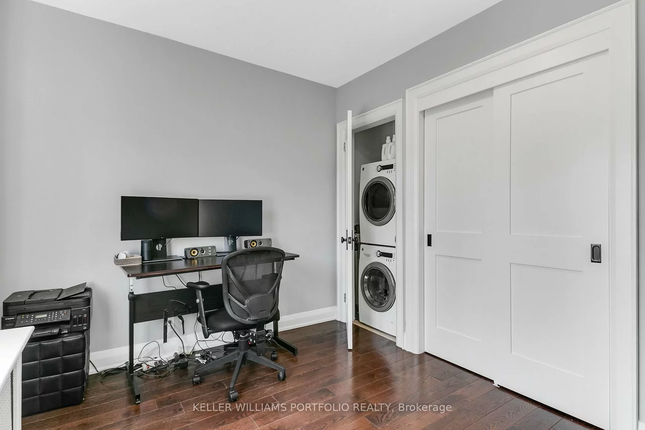 229, Manor, Mount Pleasant East, Toronto