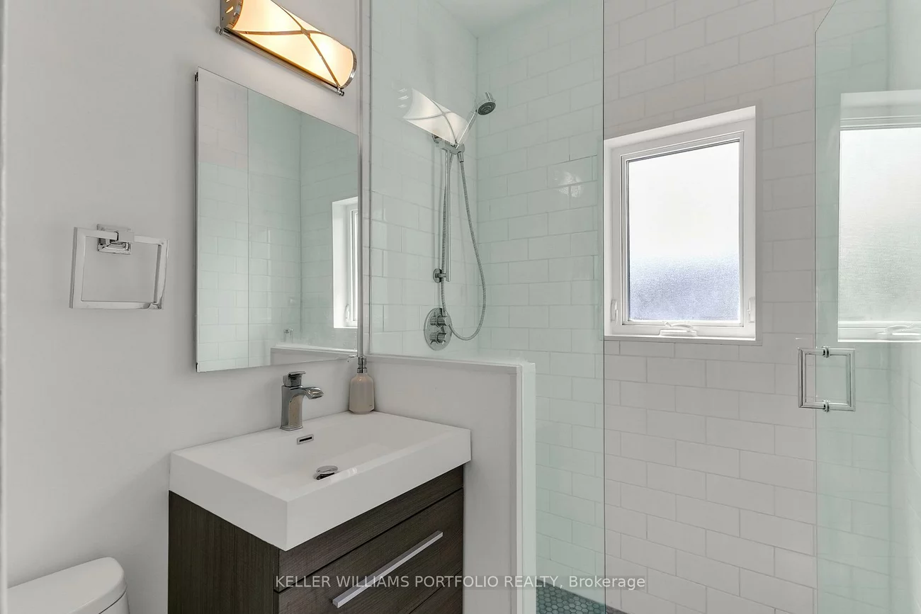 229, Manor, Mount Pleasant East, Toronto