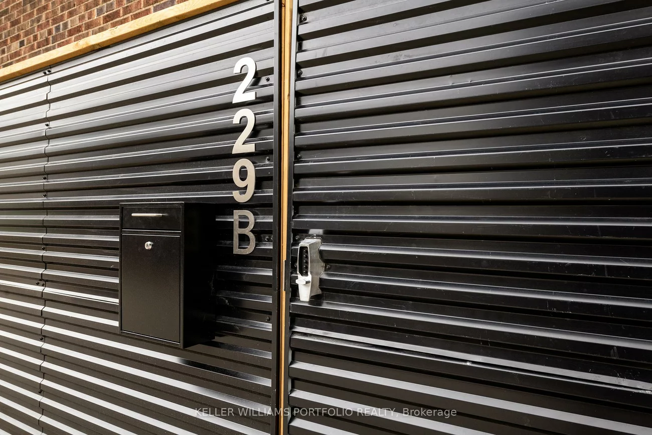 229, Manor, Mount Pleasant East, Toronto