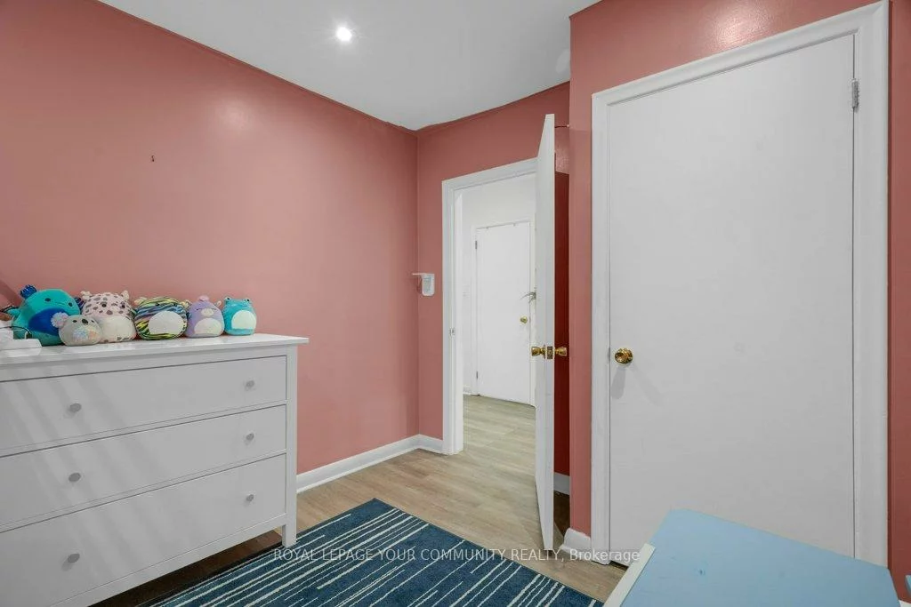 184, Hendon, Newtonbrook West, Toronto