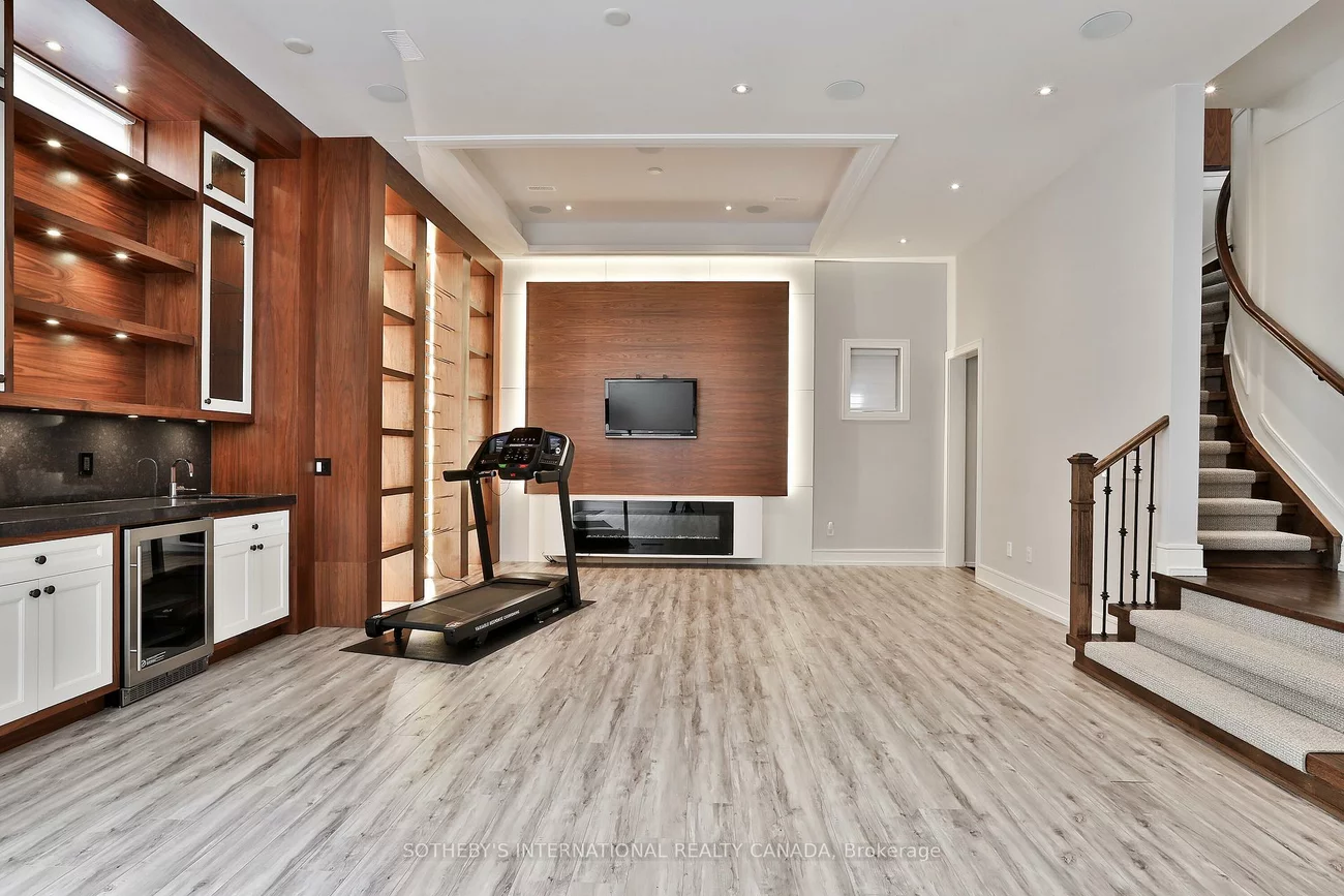 128, Park Home, Willowdale West, Toronto