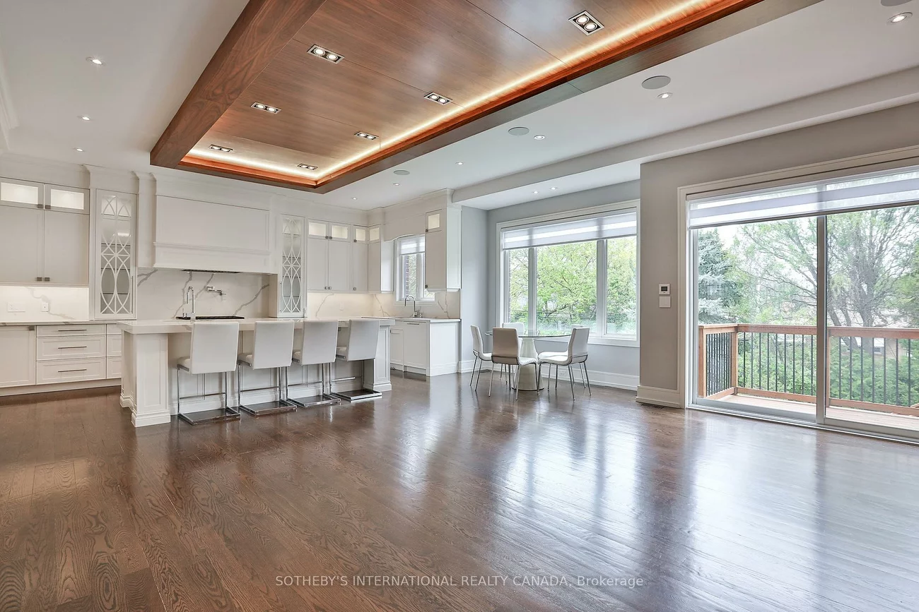 128, Park Home, Willowdale West, Toronto