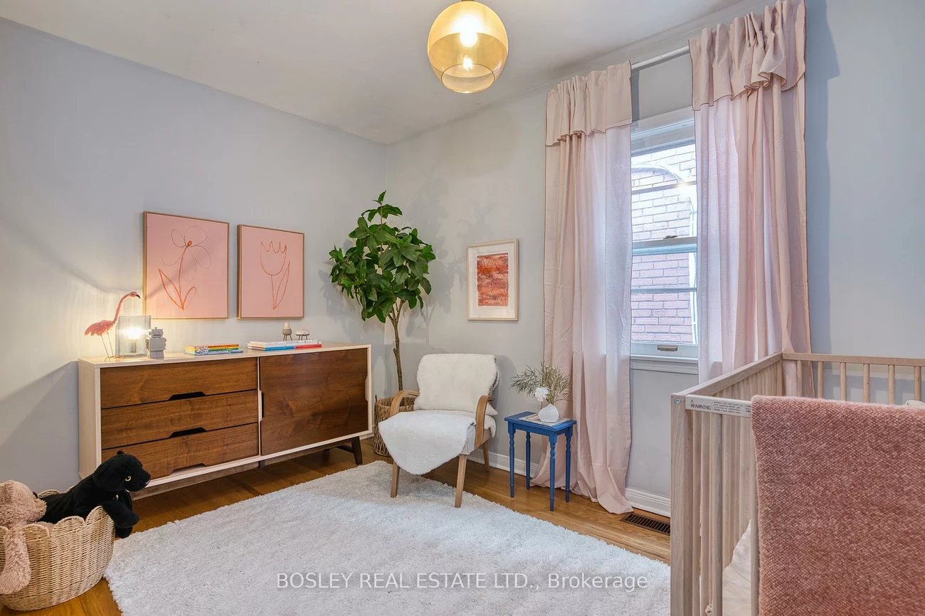 38, Halton, Trinity-Bellwoods, Toronto