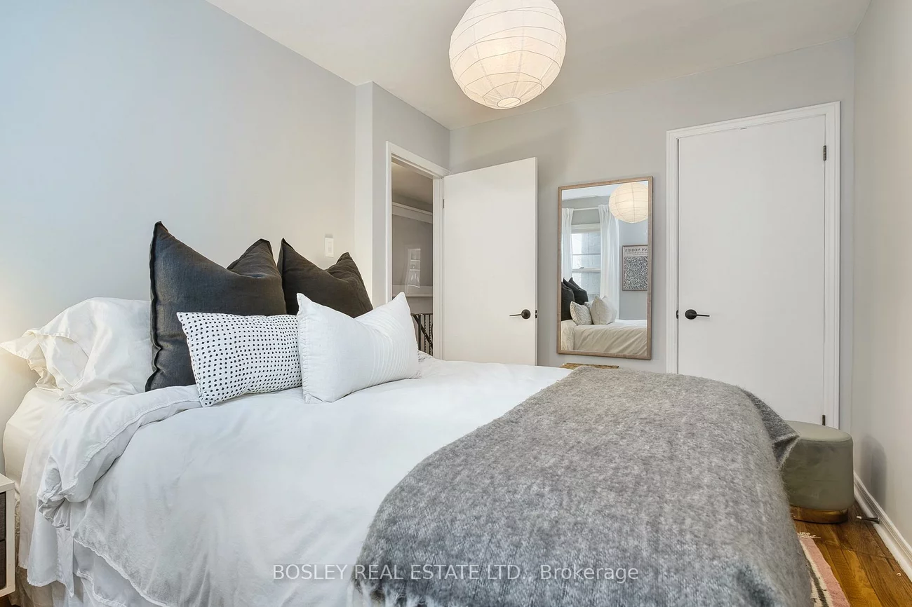 38, Halton, Trinity-Bellwoods, Toronto