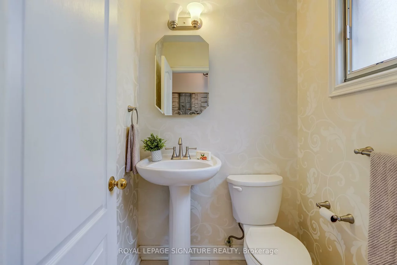 43, Davean, St. Andrew-Windfields, Toronto