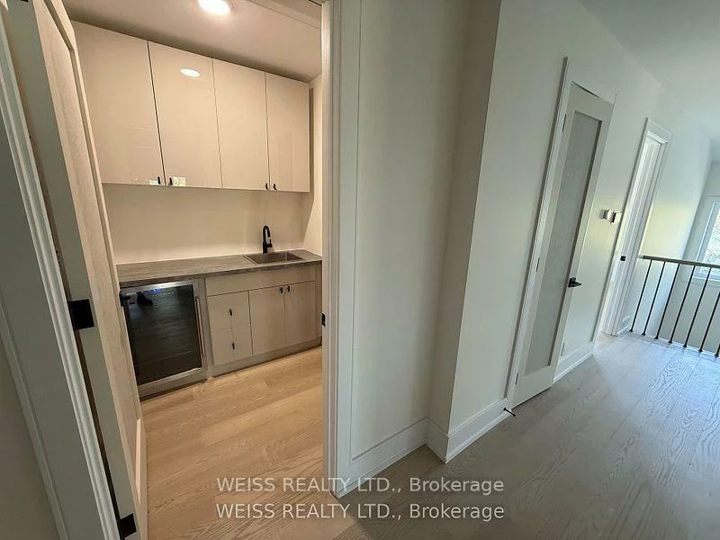 137, Bannockburn, Bedford Park-Nortown, Toronto