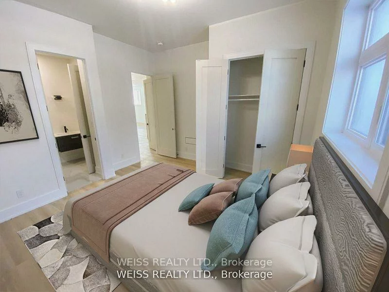 137, Bannockburn, Bedford Park-Nortown, Toronto