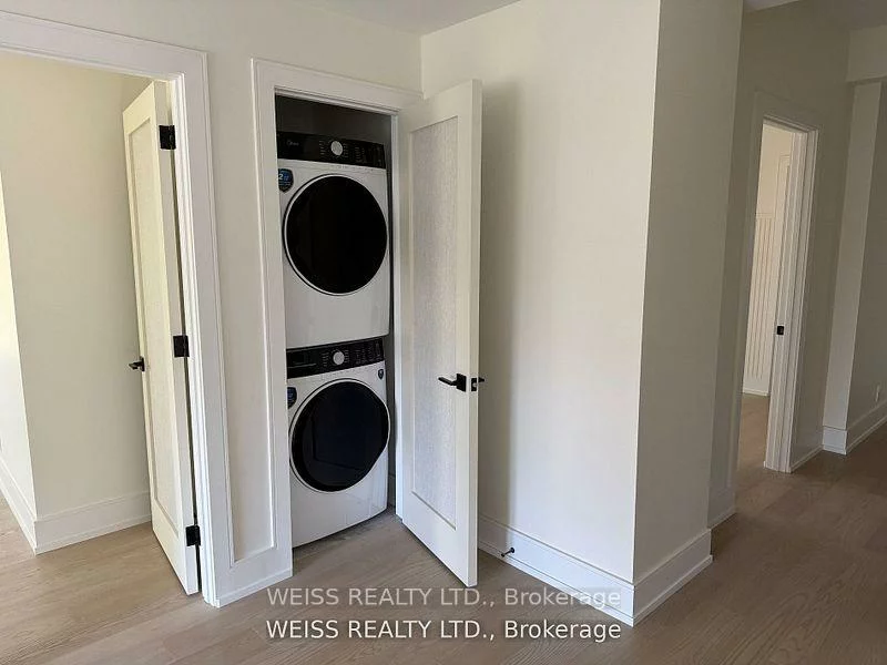 137, Bannockburn, Bedford Park-Nortown, Toronto