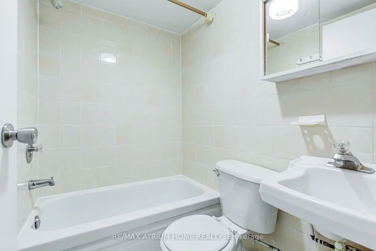 165, Florence, Lansing-Westgate, Toronto