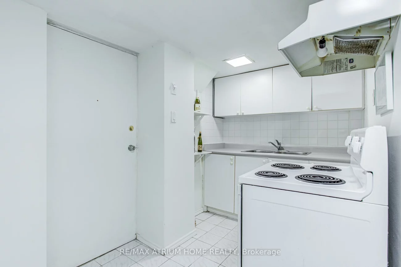 165, Florence, Lansing-Westgate, Toronto