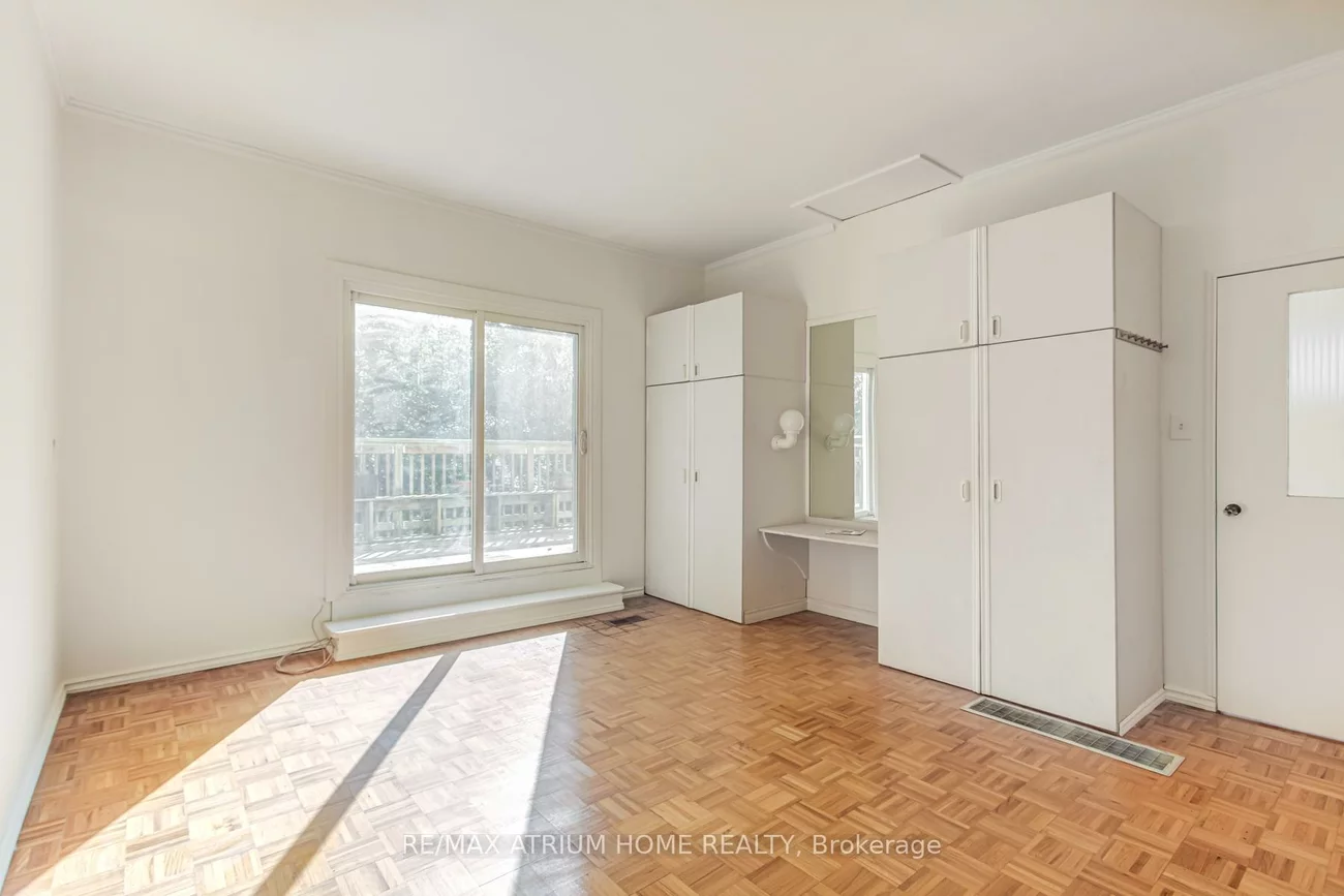 165, Florence, Lansing-Westgate, Toronto