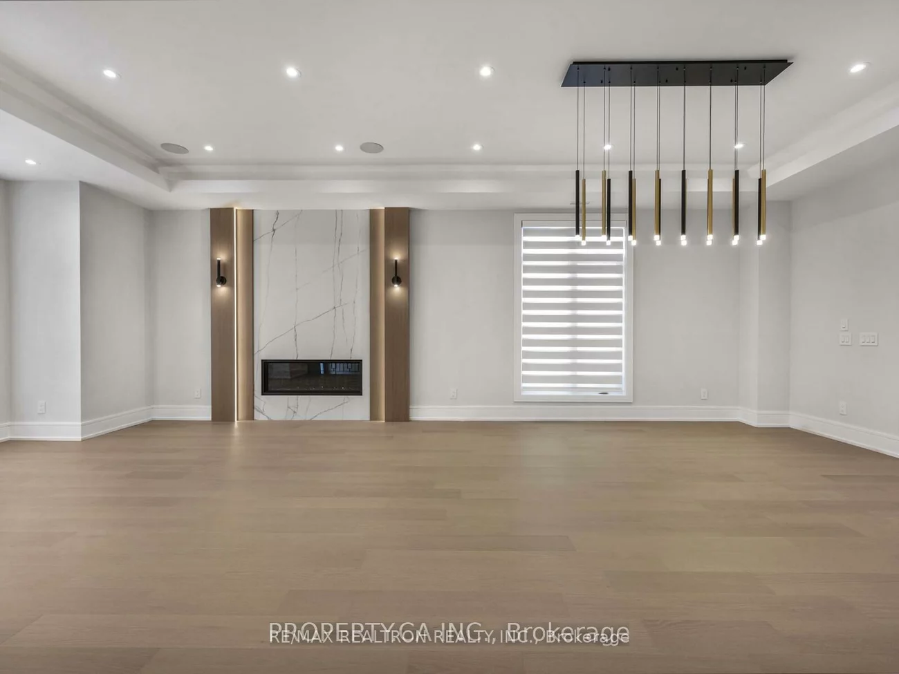 68, Lynnhaven, Englemount-Lawrence, Toronto