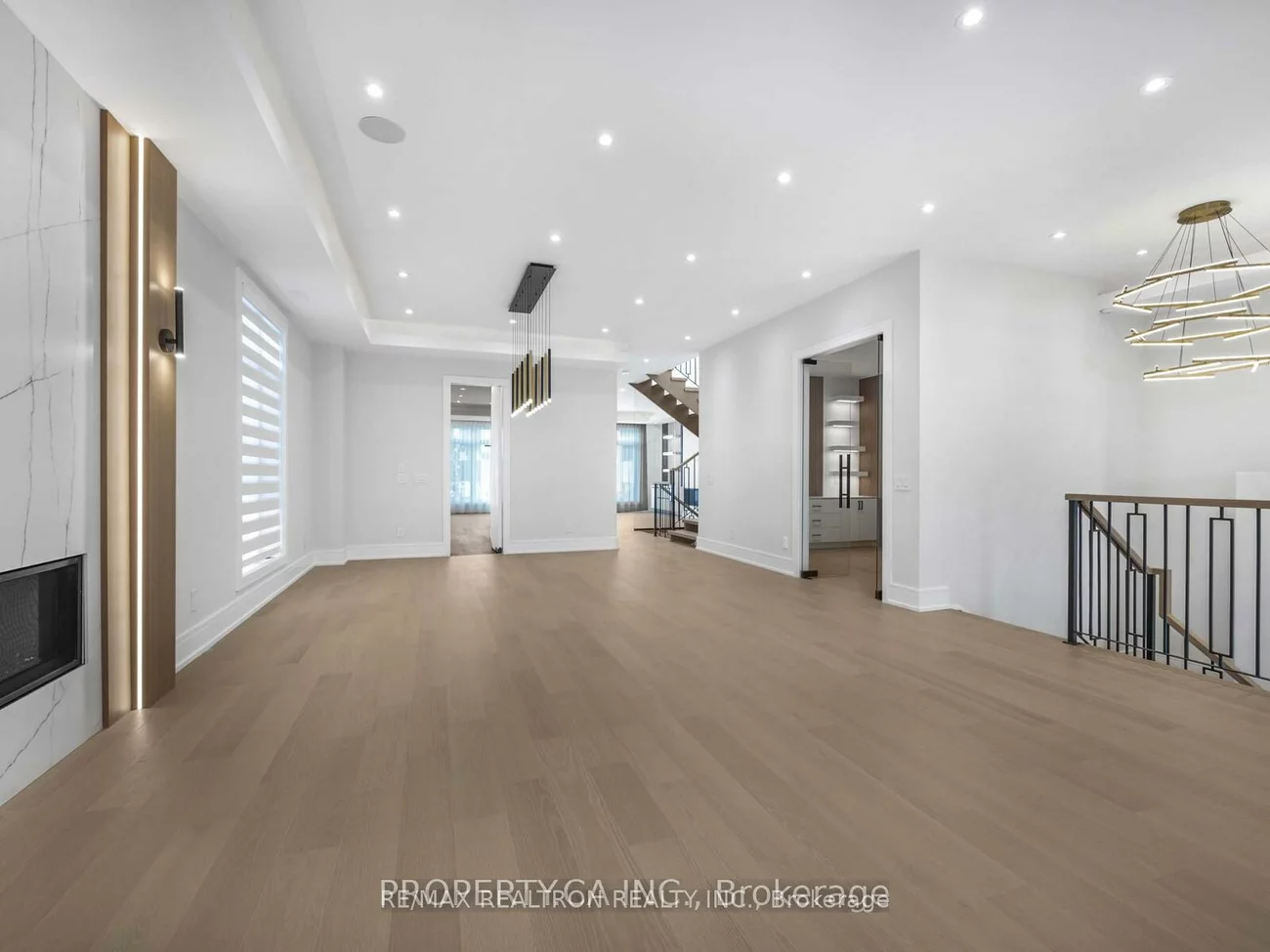 68, Lynnhaven, Englemount-Lawrence, Toronto