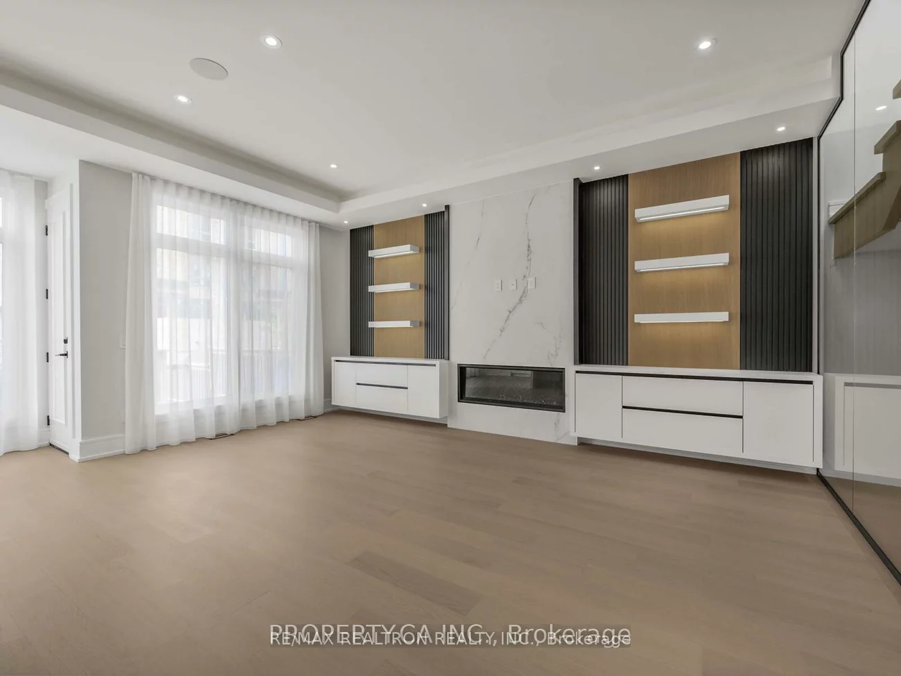 68, Lynnhaven, Englemount-Lawrence, Toronto