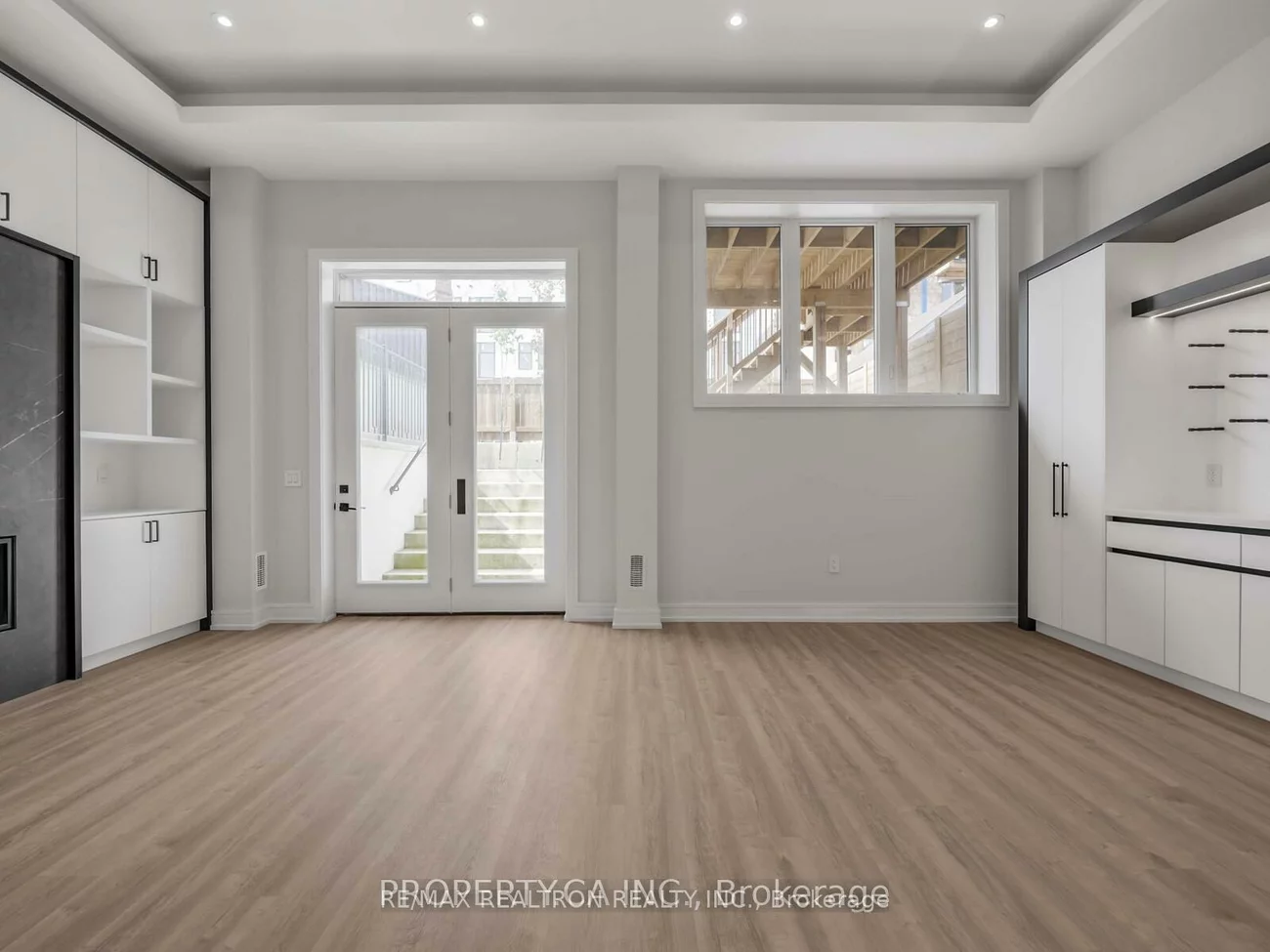 68, Lynnhaven, Englemount-Lawrence, Toronto