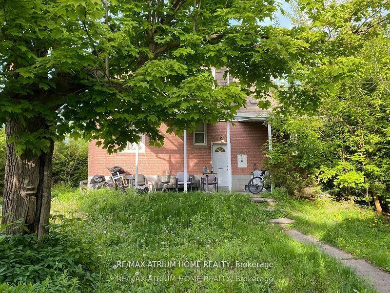 28, Kensington, Newtonbrook West, Toronto