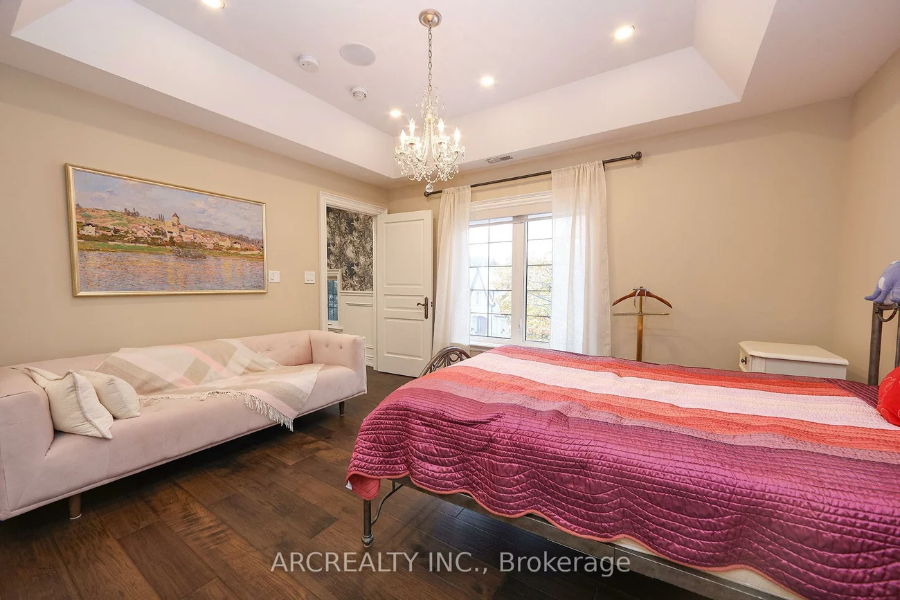 188, Alfred, Willowdale East, Toronto