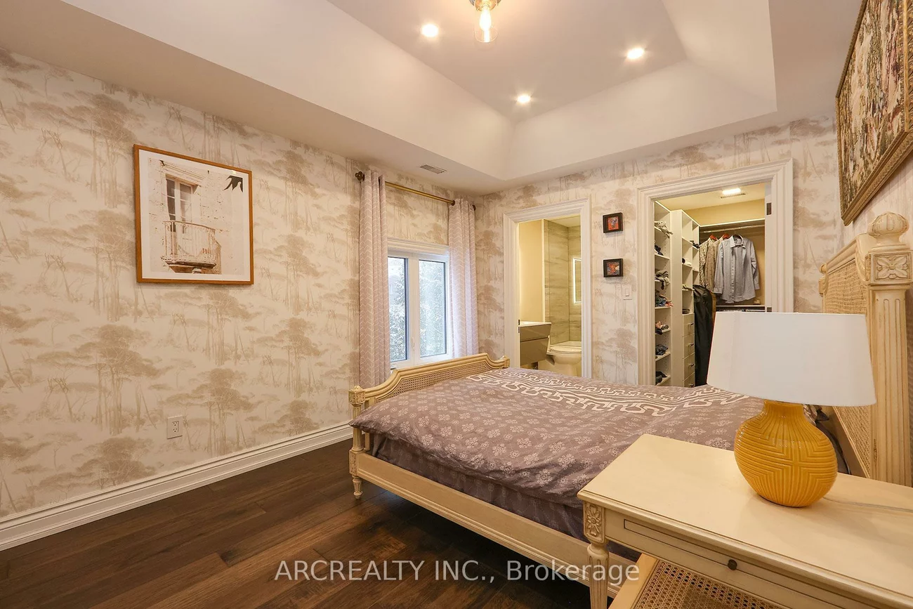 188, Alfred, Willowdale East, Toronto