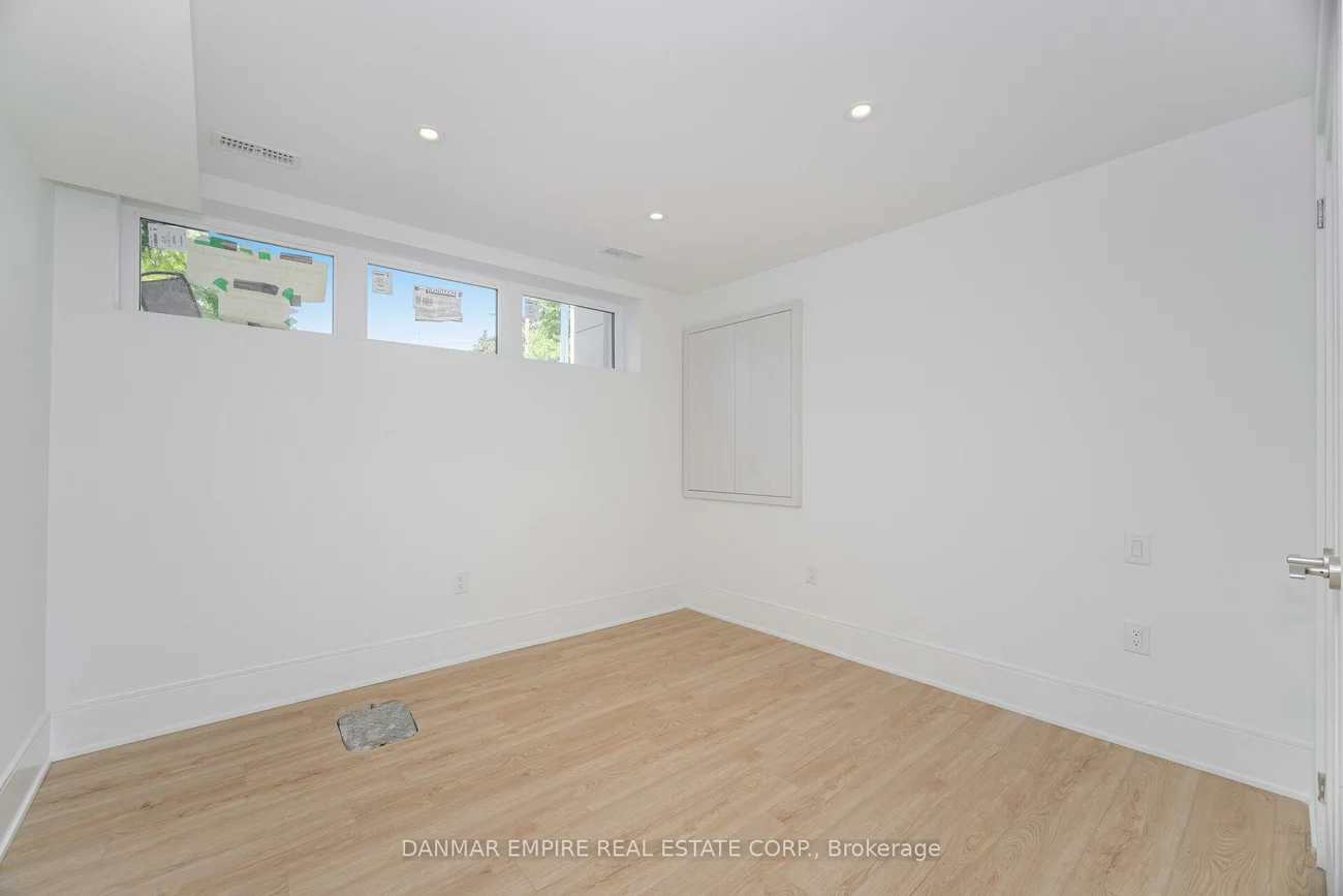 6, Casino, Bathurst Manor, Toronto