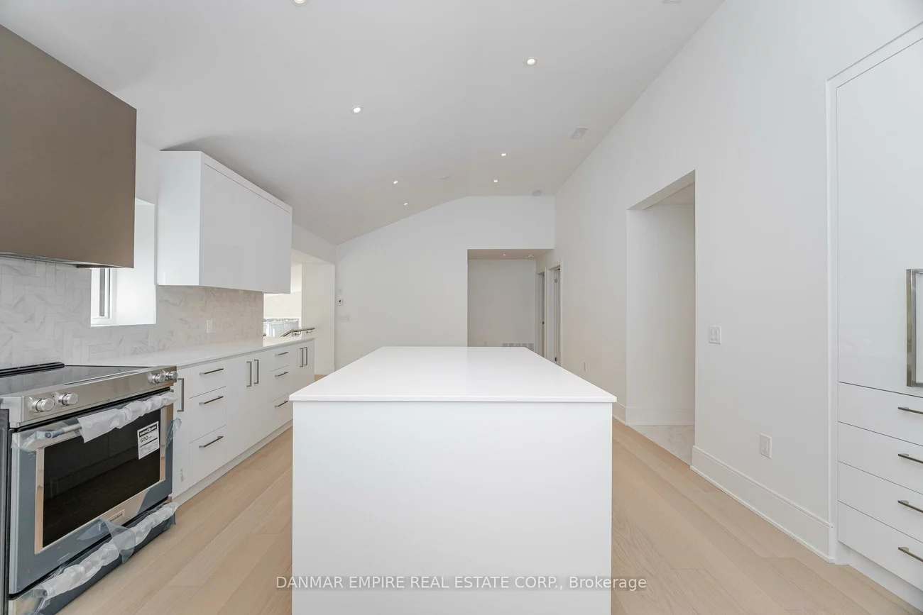 6, Casino, Bathurst Manor, Toronto