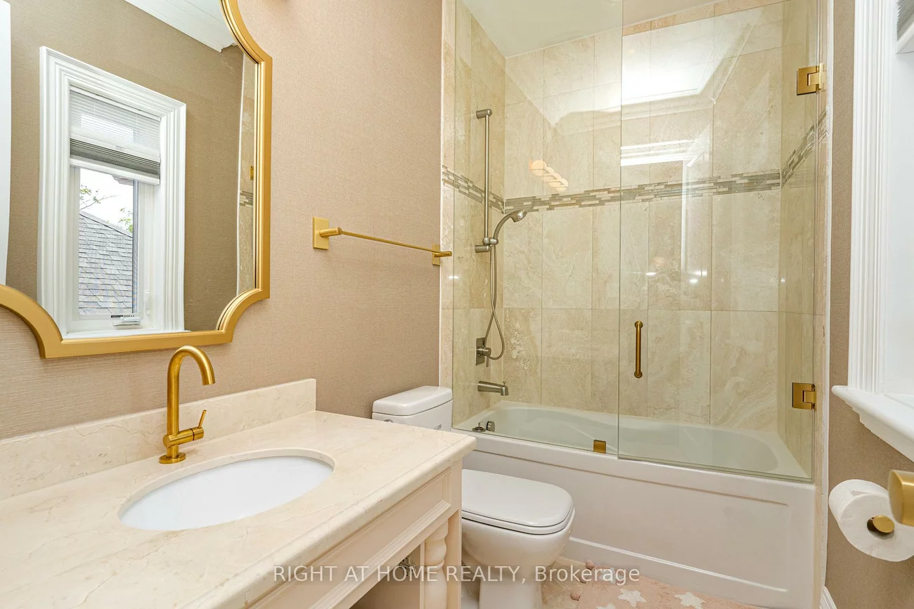 377, Brooke, Bedford Park-Nortown, Toronto