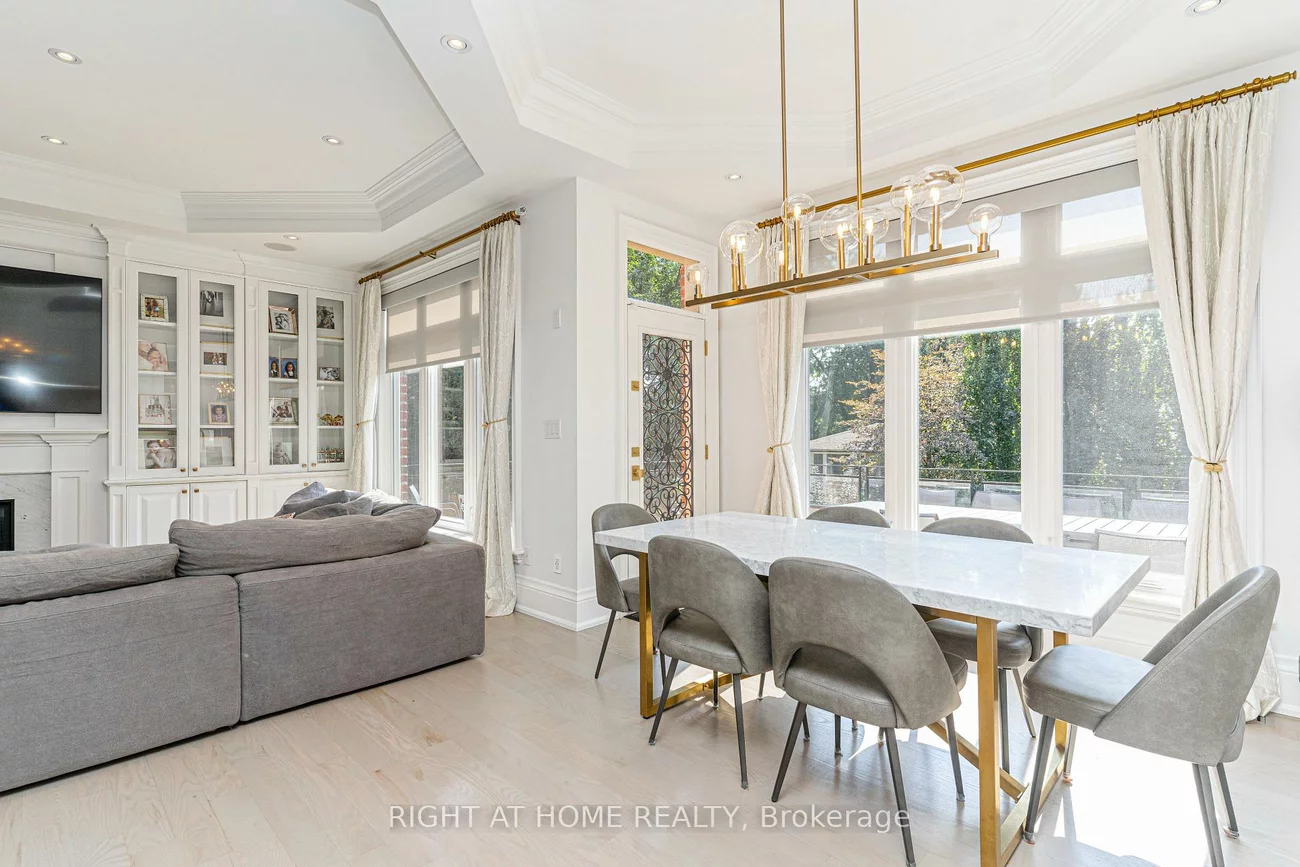 377, Brooke, Bedford Park-Nortown, Toronto