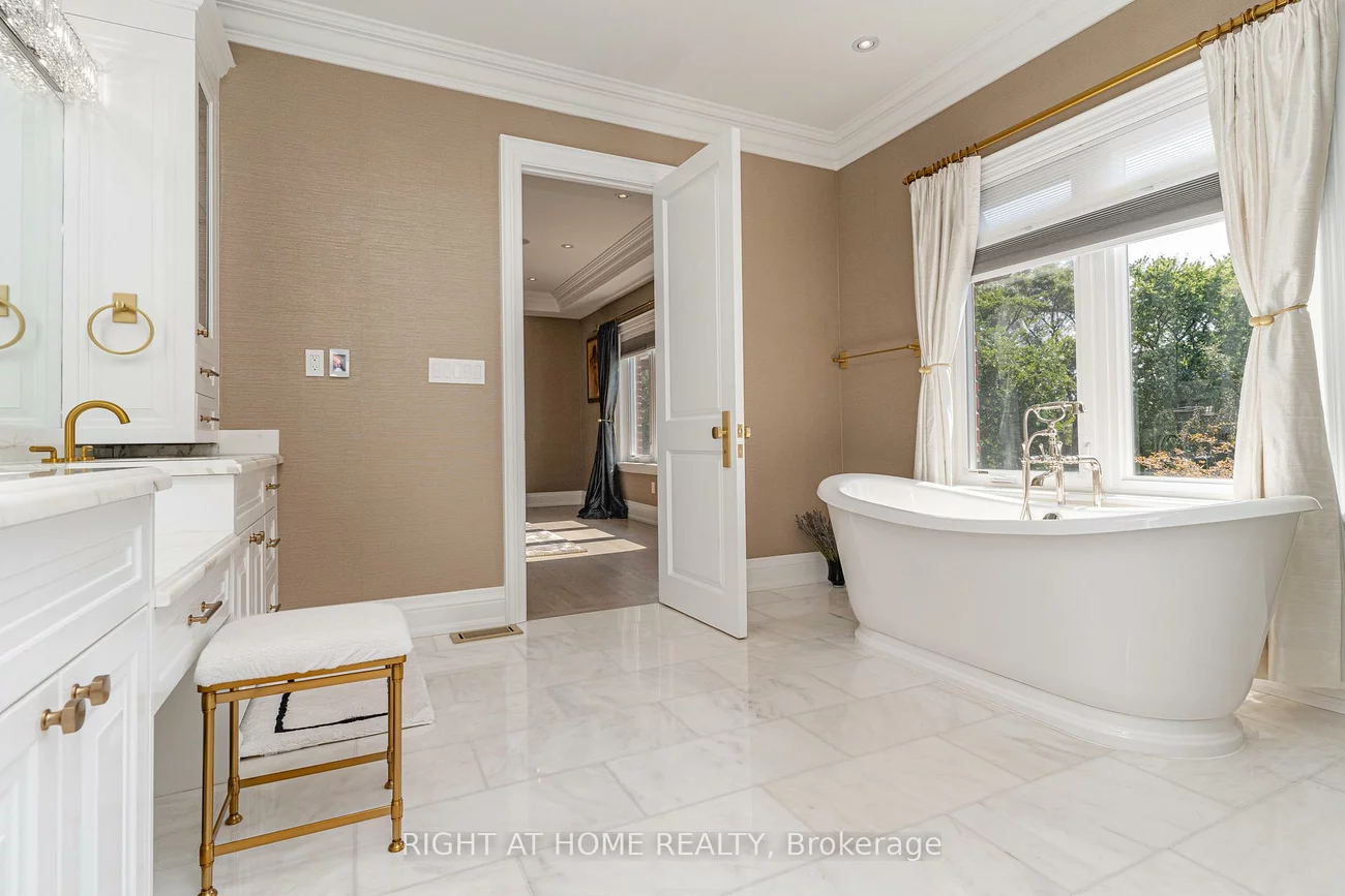 377, Brooke, Bedford Park-Nortown, Toronto