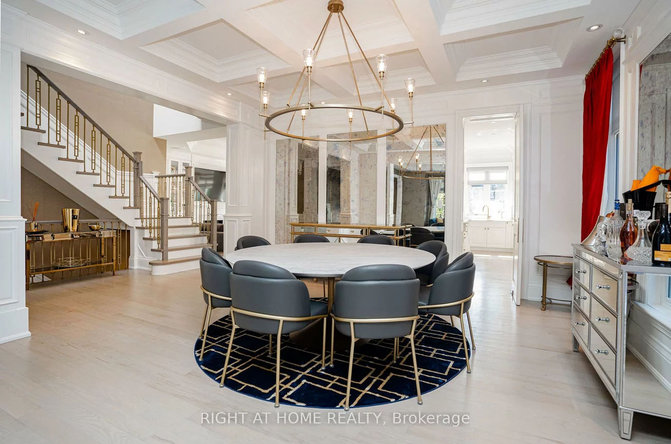 377, Brooke, Bedford Park-Nortown, Toronto