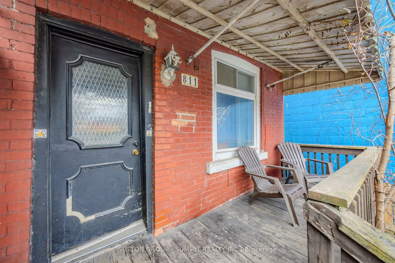 811, Bloor, Palmerston-Little Italy, Toronto