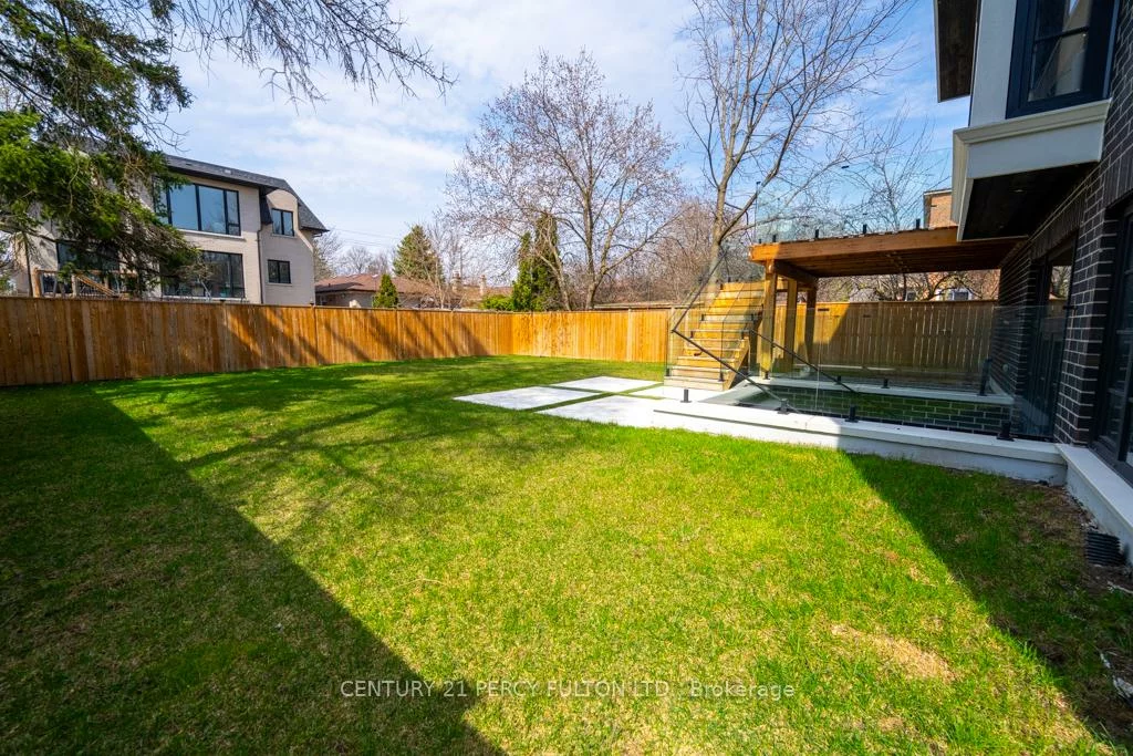 210, Homewood, Newtonbrook West, Toronto