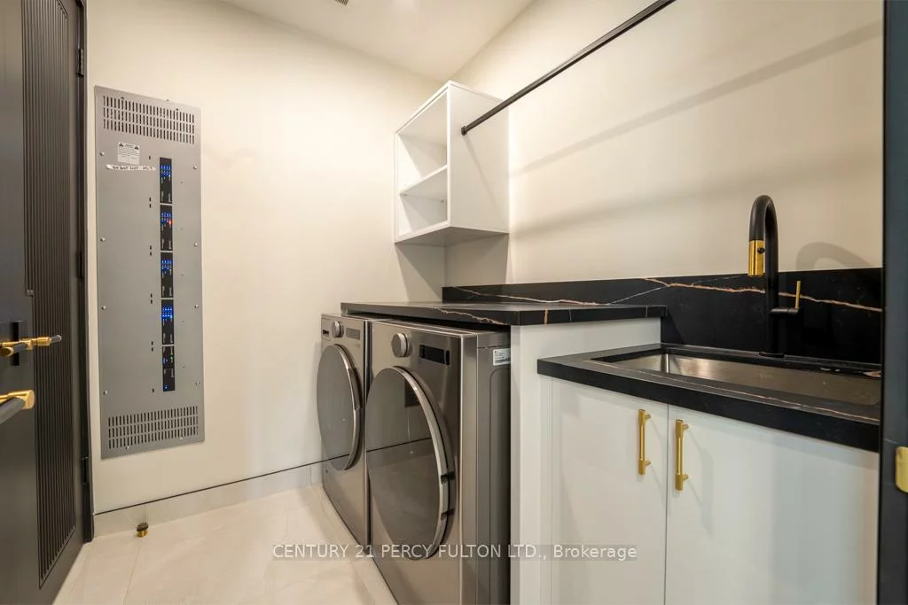 210, Homewood, Newtonbrook West, Toronto