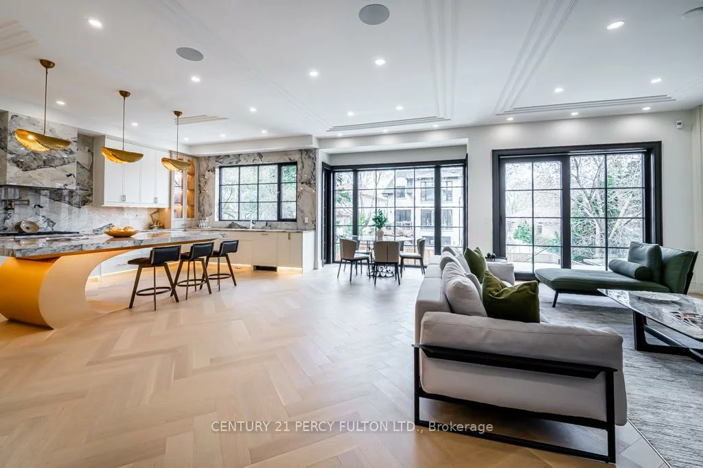 210, Homewood, Newtonbrook West, Toronto