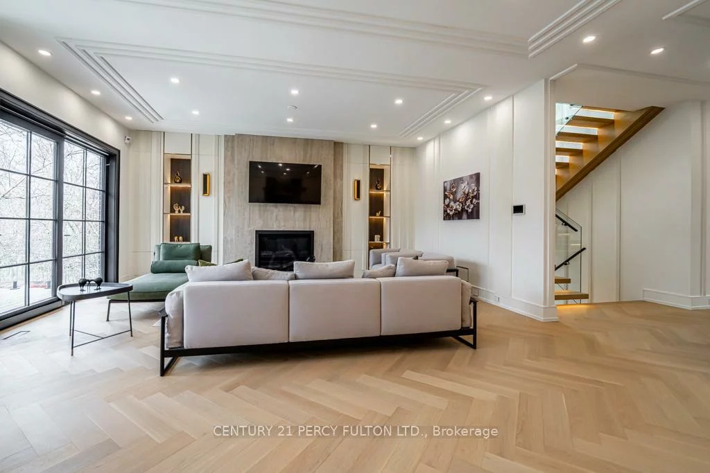 210, Homewood, Newtonbrook West, Toronto