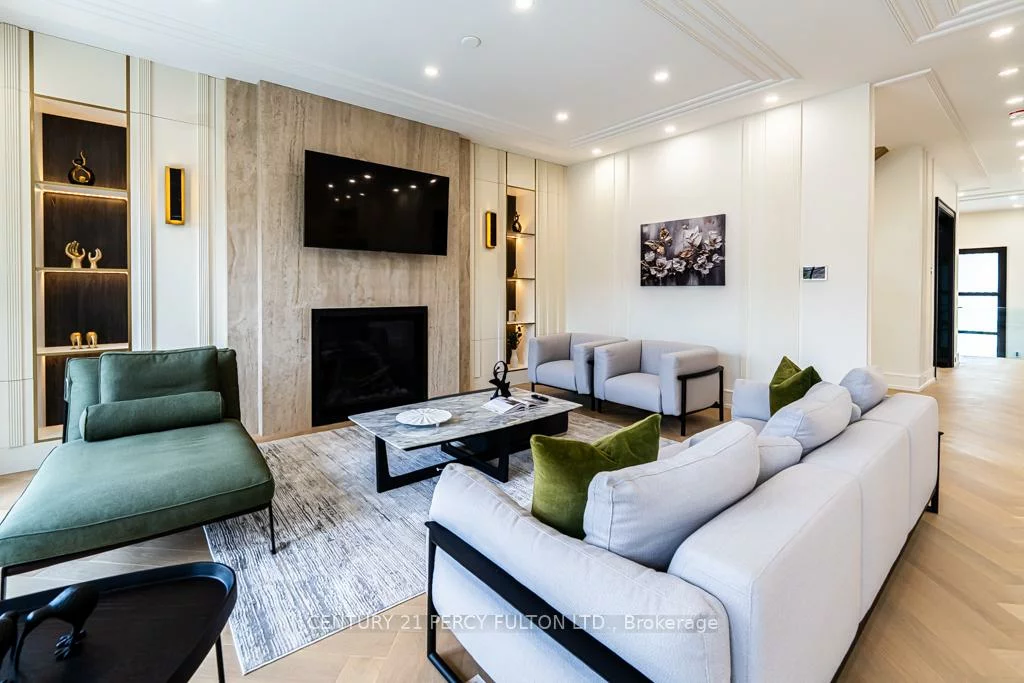 210, Homewood, Newtonbrook West, Toronto