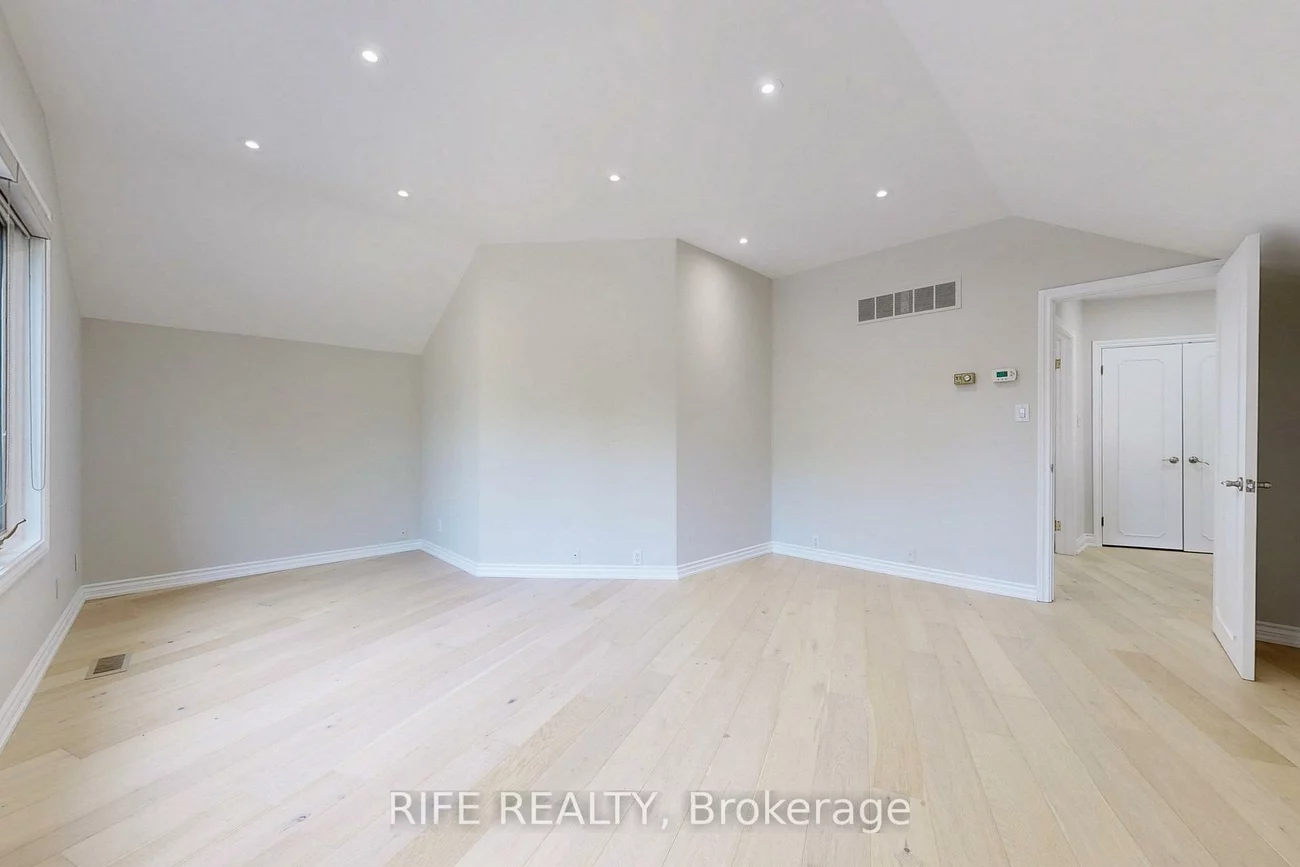 8, Elliotwood, St. Andrew-Windfields, Toronto