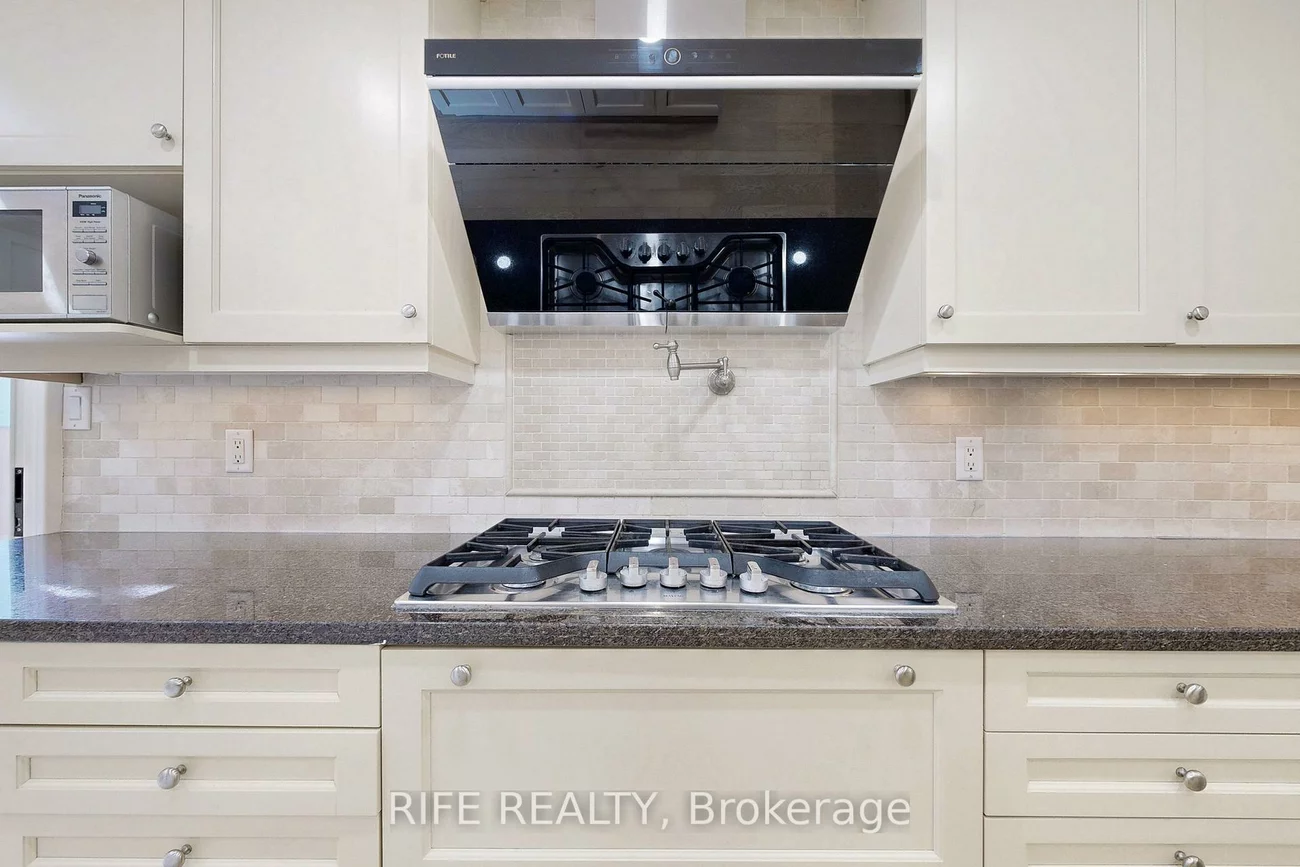 8, Elliotwood, St. Andrew-Windfields, Toronto