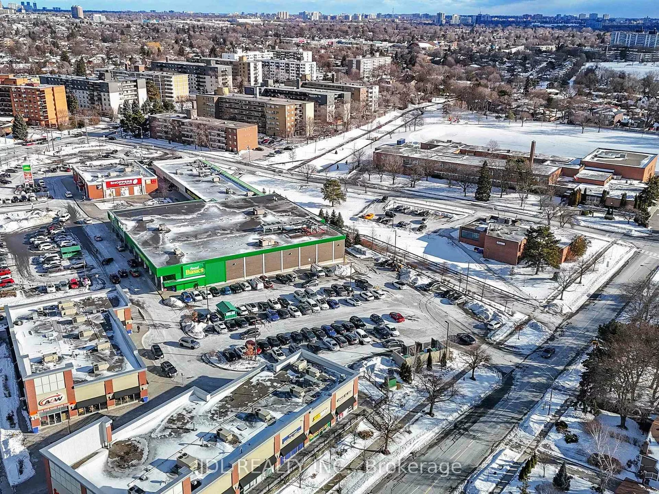 16, Clayland, Parkwoods-Donalda, Toronto